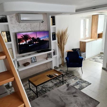 Sea Side Apartment Kotor Bagian luar foto